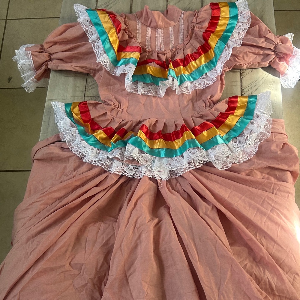 Jalisco Folkloric dress